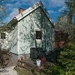 Cosy Little House In Sthlm
